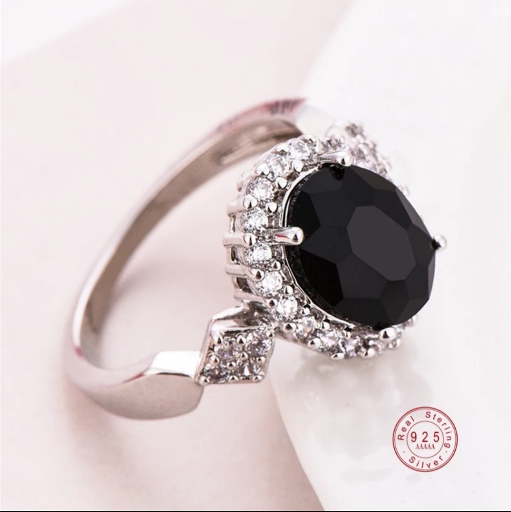 New 925 Sterling silver round black CZ crystal rin - Picture 3 of 4